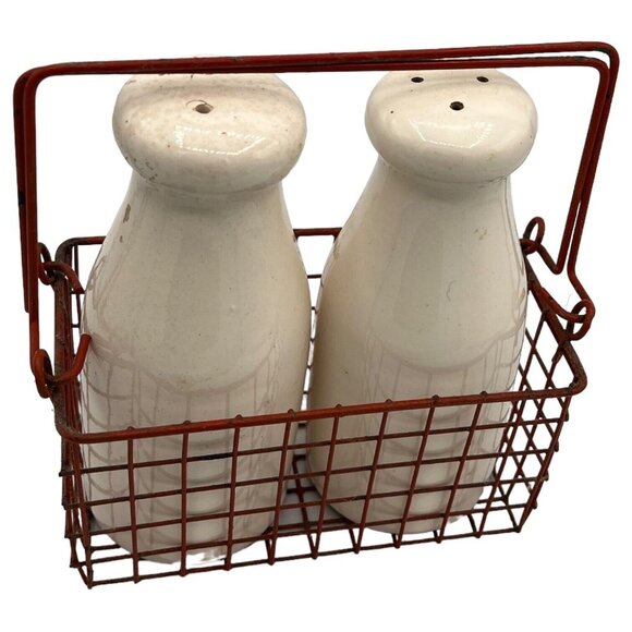 Vtg Milk Jug Rooster Ceramic Salt Pepper Shakers Red Basket Kitsch Kitchen Decor - Picture 5 of 12